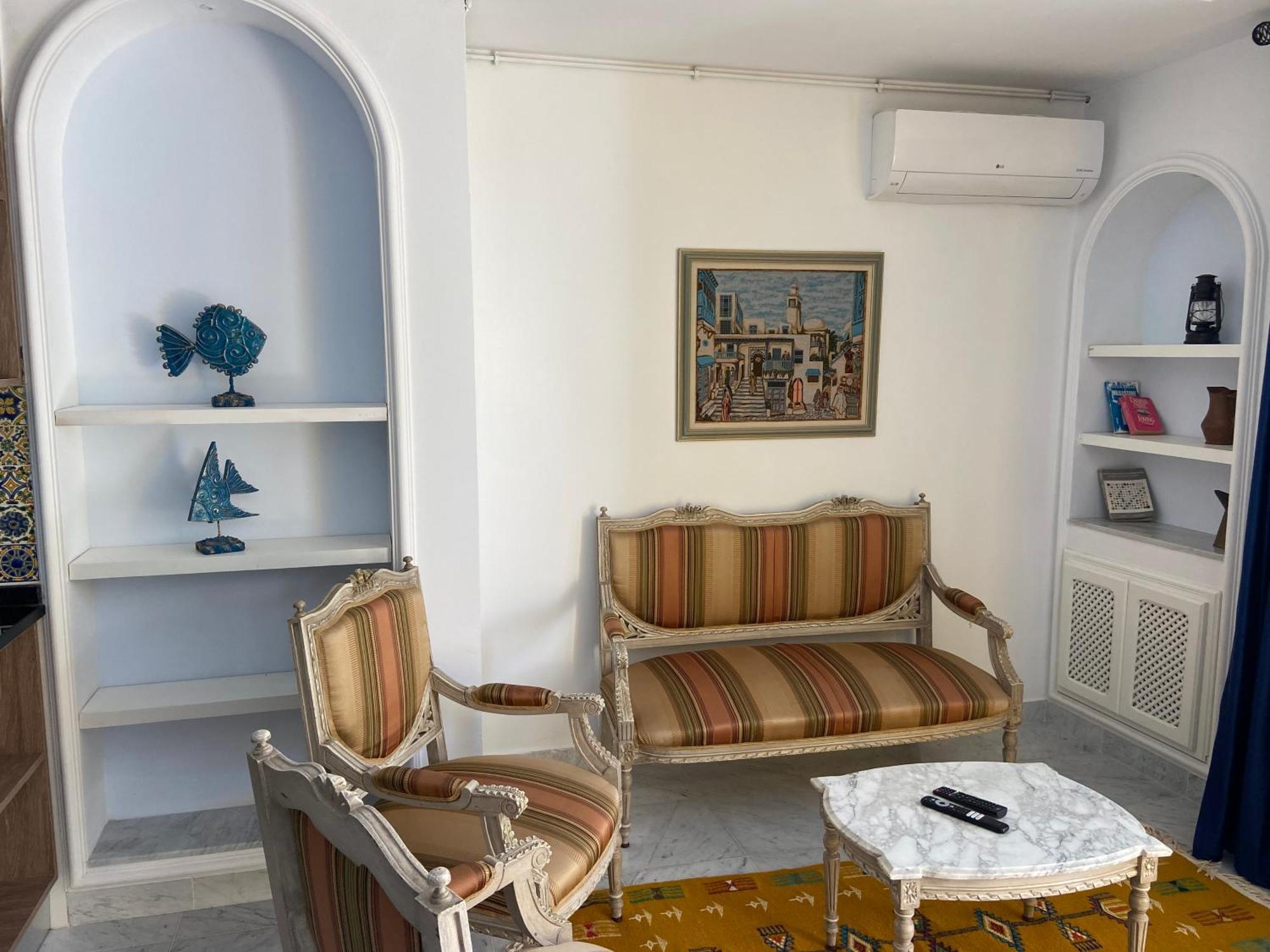 Marsa - Sidi Bousaid Lovely Authentic Apartment La Marsa Luaran gambar